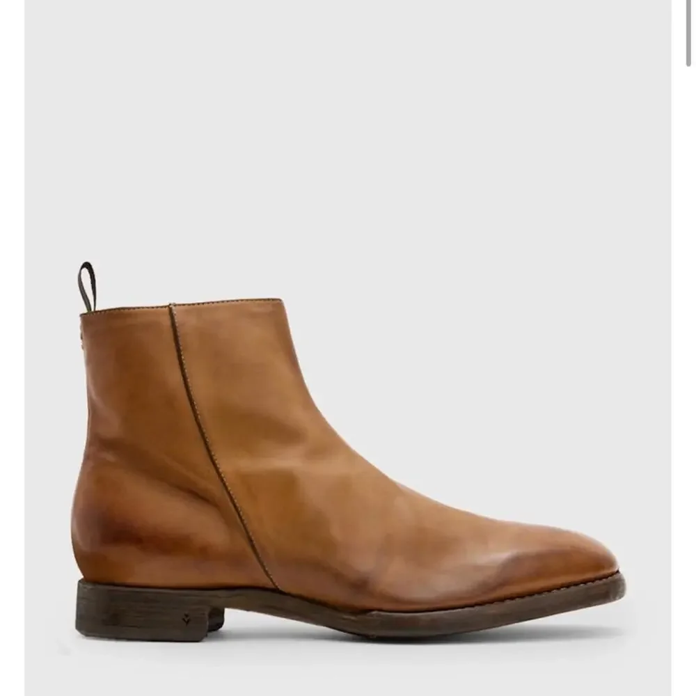 NWOT: John Varvatos Regent Boot